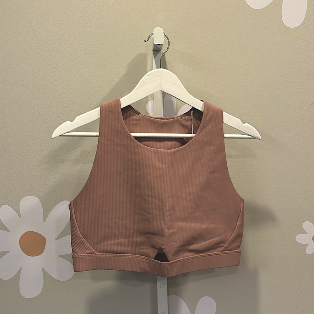 LincActive- sports bra-tags on